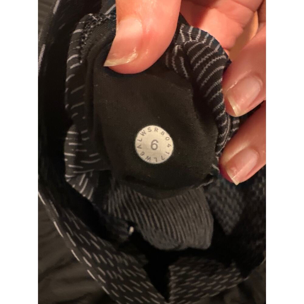 Lululemon Wunder Under Cropped Leggings - Picture 4 of 5